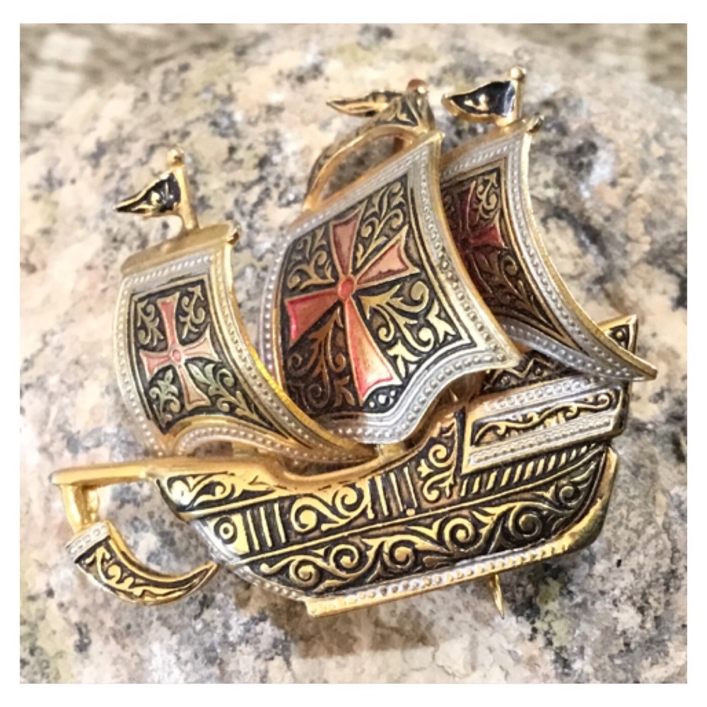 Golden Spanish Ship Brooch